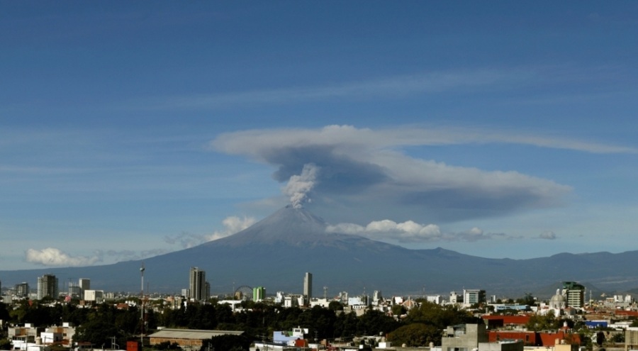 Popocatepetl Yanardağı'nda patlama