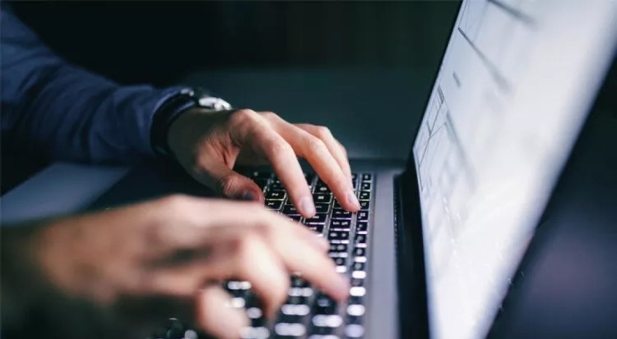 21 internet sitesine erişim engellemesi talebi