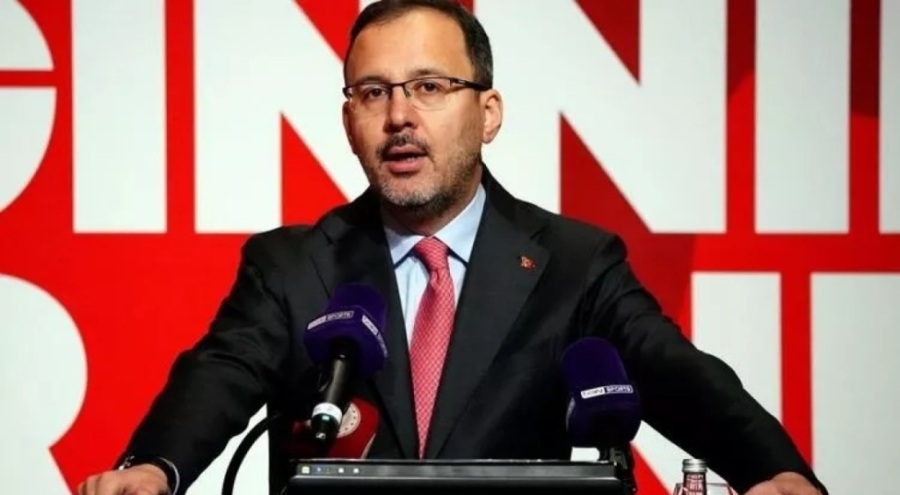 Bakan Kasapoğlu: Türk futbol ekolünü inşa etmeliyiz