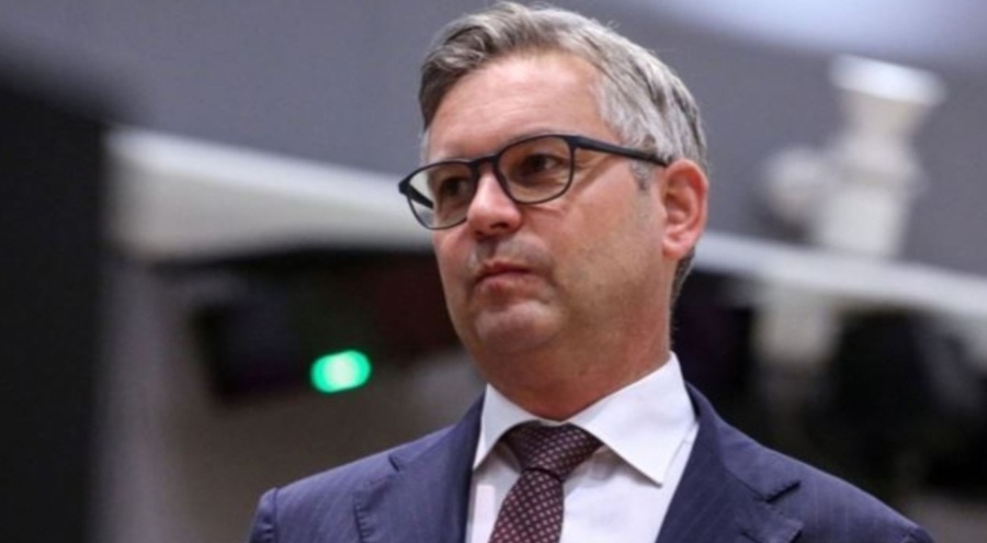 Avusturya Maliye Bakanı hastaneye kaldırıldı