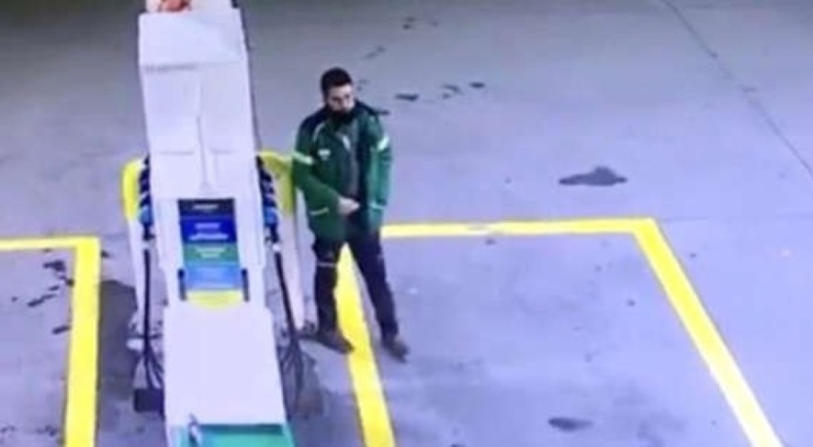 Arabasına yakıt alan müşteri ücretini ödemeden kaçtı