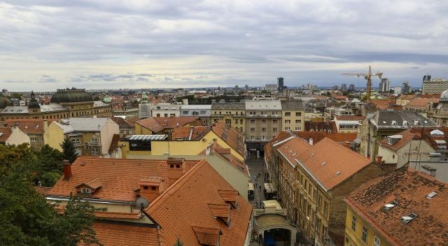 Hırvatistan sadece euro kullanılmaya başladı