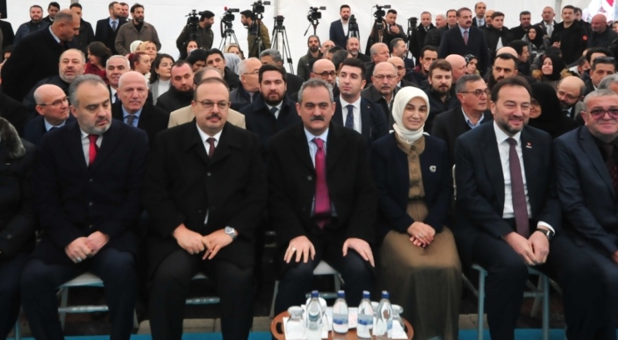 Milli Eğitim Bakanı Mahmut Özer: Eğitimin önündeki antidemokratik uygulamalar kaldırıldı