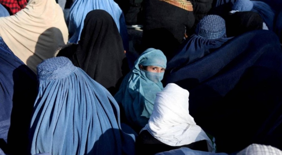 Taliban'dan kadın hakları açıklaması: Önceliğimiz değil