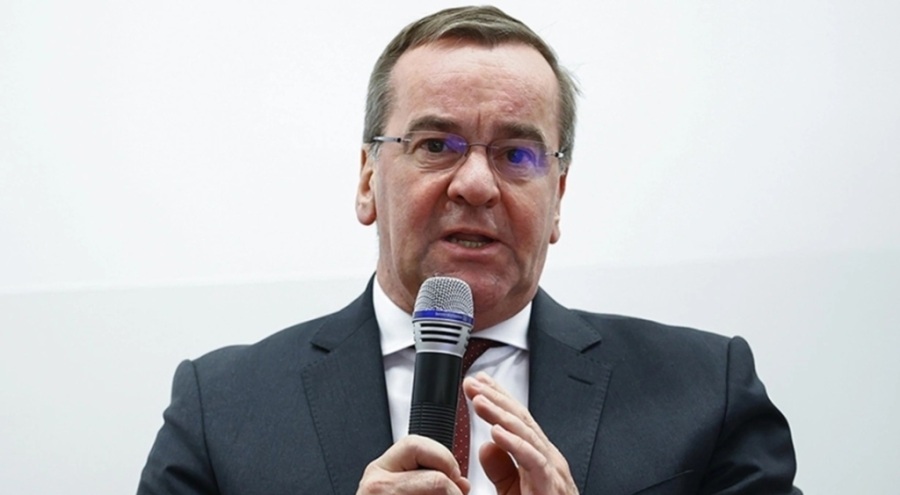 Almanya'nın yeni savunma bakanı belli oldu