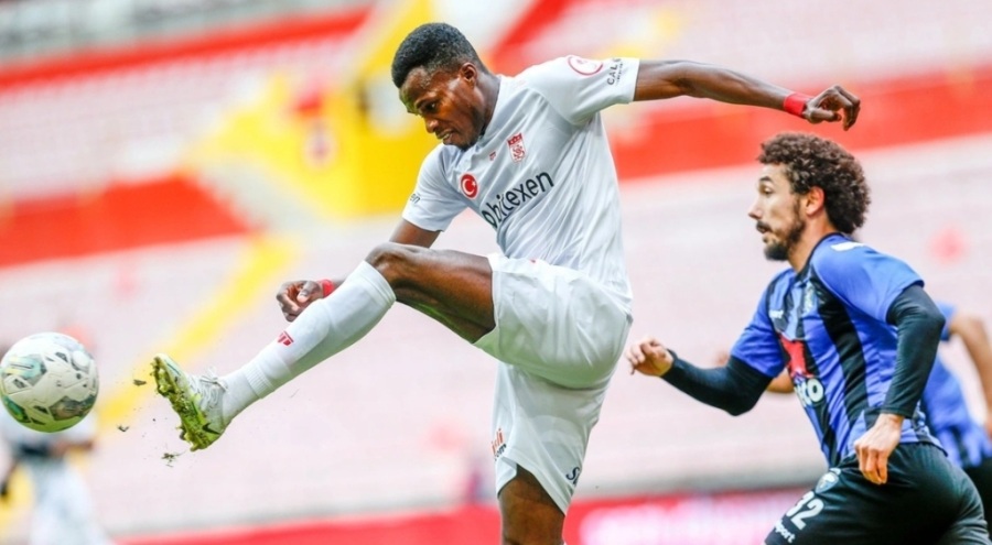 Sivasspor kupada çeyrek finale yükseldi