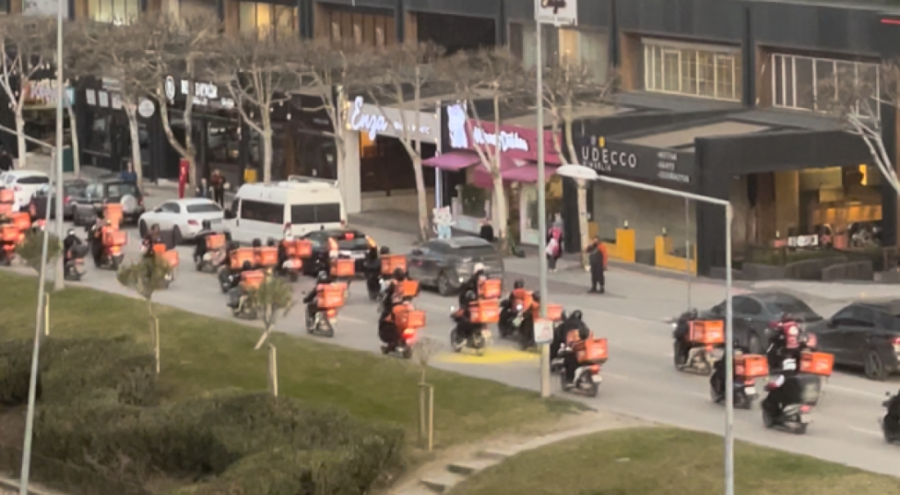 Trendyol Go kuryeleri Bursa'da da eylem yaptı