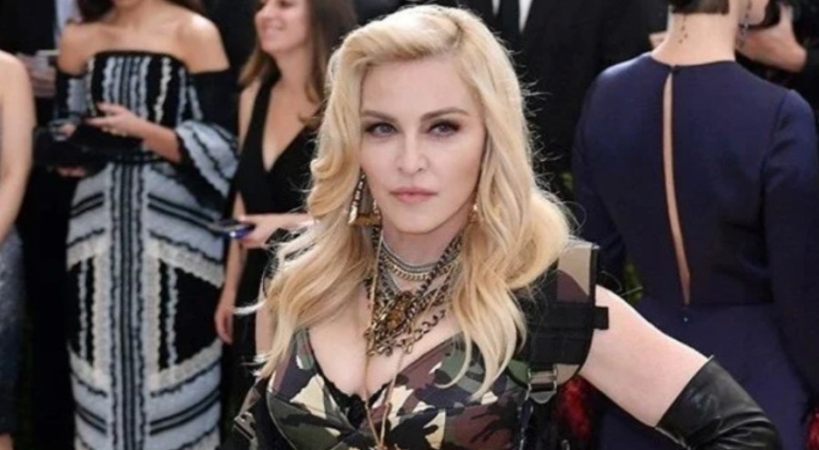 Madonna dünya turnesini sevenleriyle paylaştı