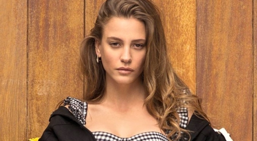 Serenay Sarıkaya'nın çantasının fiyatı şoke etti