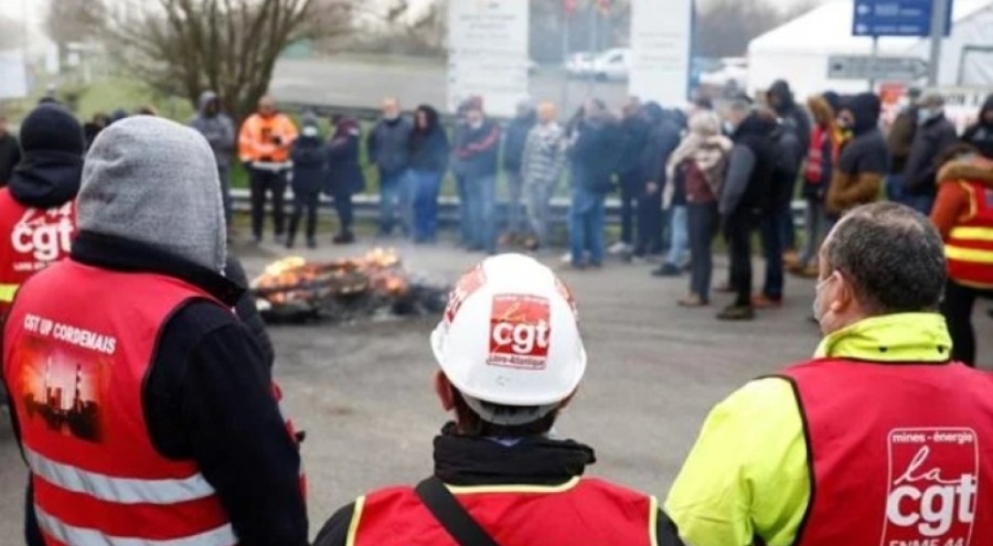 Fransa'da emeklilik yaşını yükseltecek reforma karşı ülke çapında grev yapılmak için hazırlanılıyor