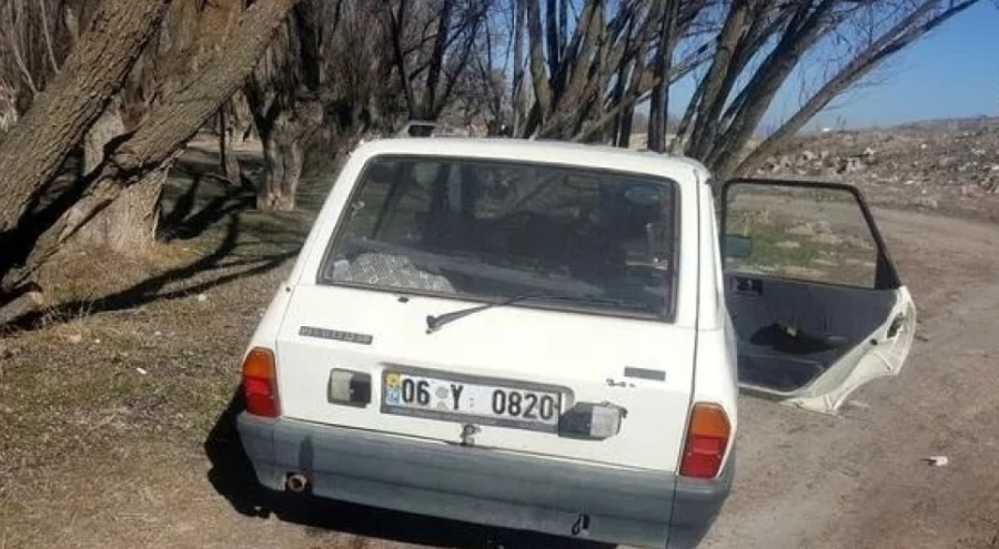 Kahreden olay! 3 kişi aracın içinde ölü bulundu