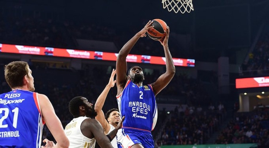 Anadolu Efes 89-81 kaybetti