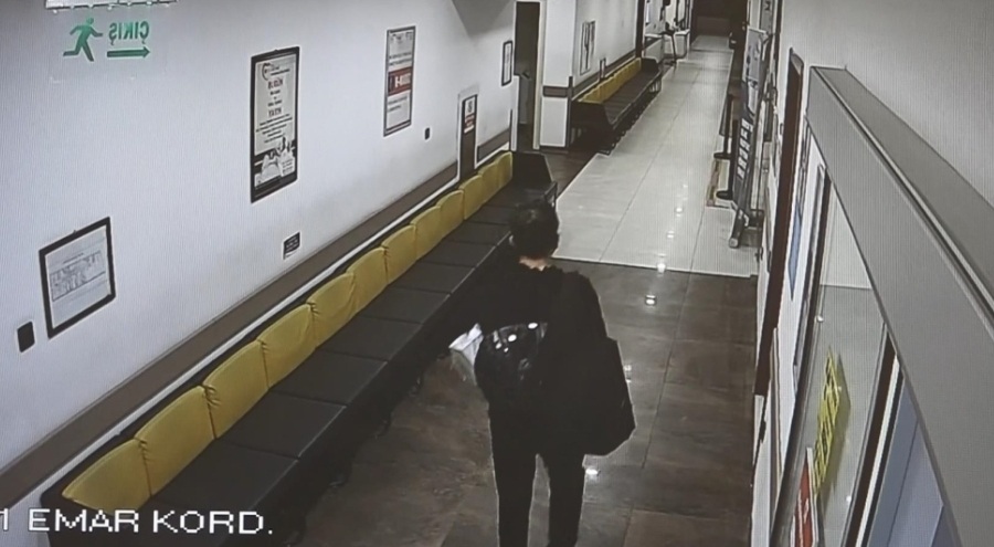 Bursa'da evsiz olduğu için kaldığı hastanenin bilgisayarlarını çaldı