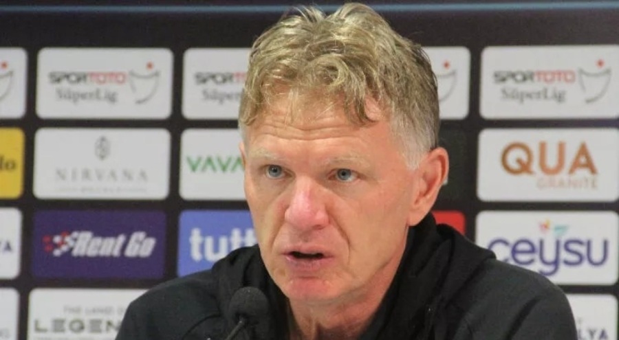 Alfons Groenendijk Galatasaray maçı sonrası açıklama: Stattan başımız dik ayrılıyoruz