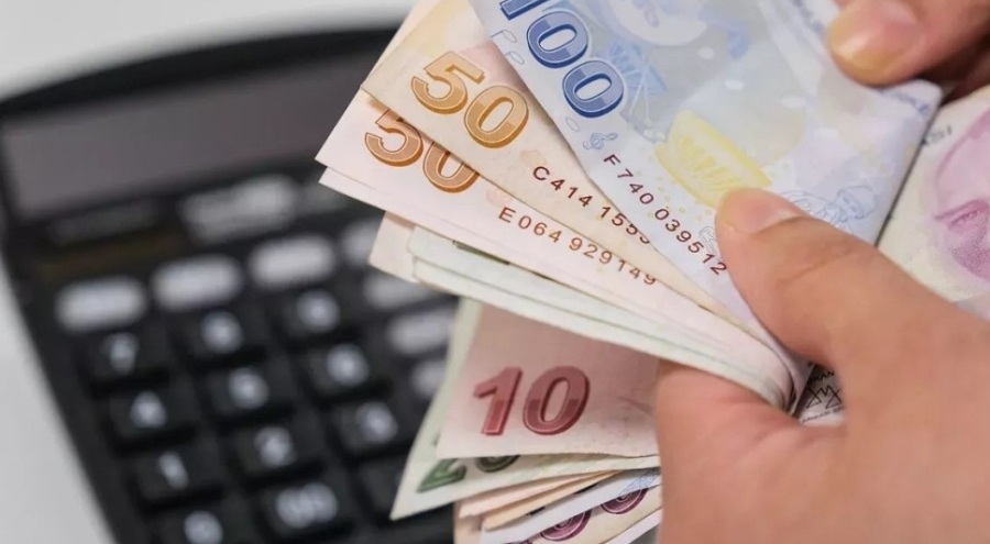 AK Parti'den EYT ve seçim açıklaması: 4 milyon 800 bin kişi yararlanacak