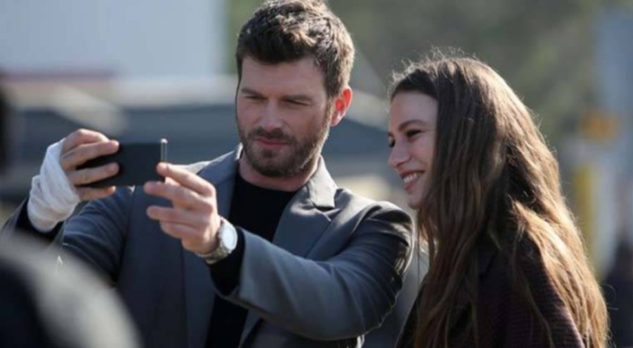 'Aile' dizisinden ilk afiş paylaşıldı