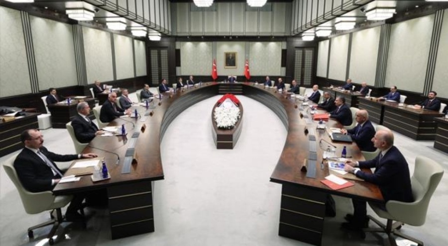 Kabine toplanıyor: Gündem yeni yapılandırma paketi