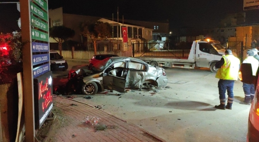 Bursa'da sürücü hatalı sollama yaptı, ağır yaralandı