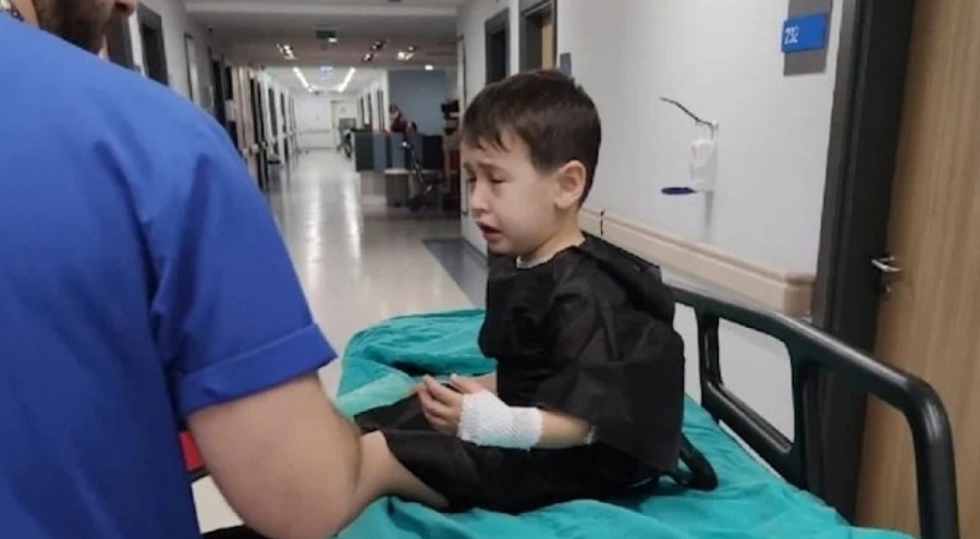 Bademcik ameliyatına giren çocuğun, bademciklerini almayı unuttular