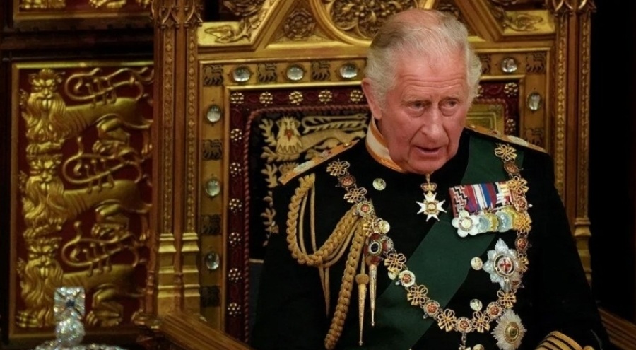 Kral Charles taç giyme töreninde giyeceği kıyafetle geleneği bozacak