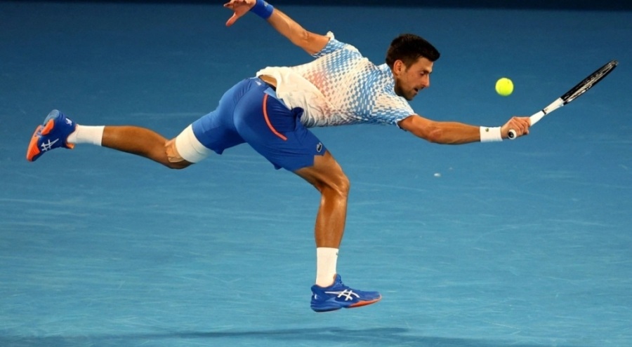 Djokovic Avustralya'da çeyrek finalde
