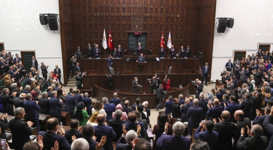 56 milletvekili üç dönem kuralına takılıyor