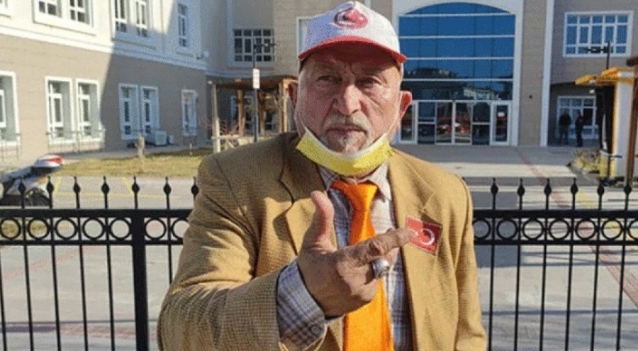 Kılıçdaroğlu'nun afişini yırttığı iddiasıyla yargılanan kişi: "Düzeltmeye çalışıyordum"