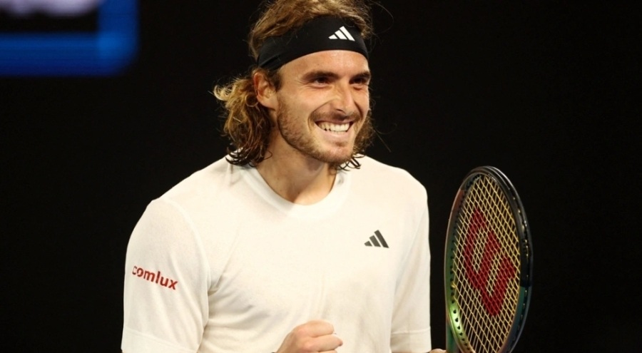 Stefanos Tsitsipas, tenis turnuvası Avustralya Açık'ta yarı final oynayacak