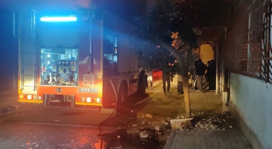 Bursa Orhangazi'de doğal gaz patlaması sonucu yangın çıktı