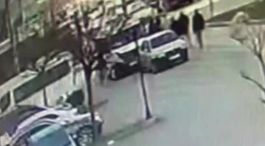 Bursa'da kaza yapan iki sürücü tekme tokat kavga etti