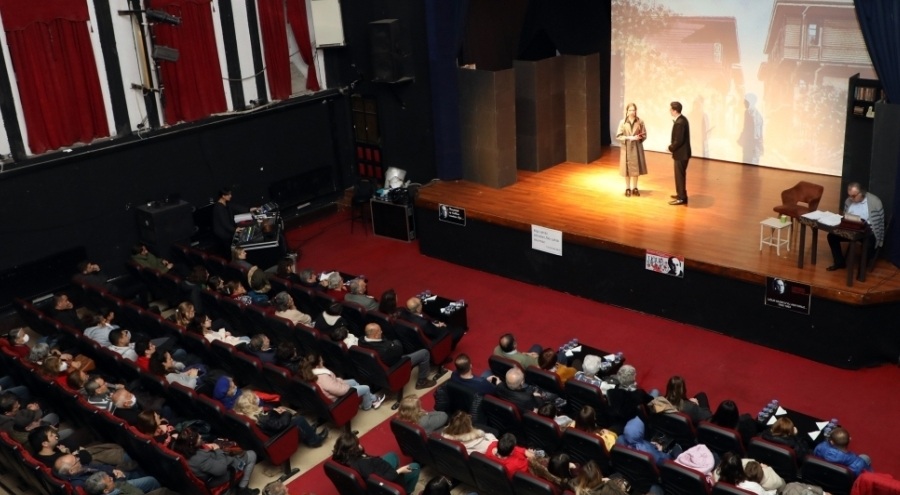 Bursa Mudanya'da "Bir Yeryüzü Ozanı Rıfat Ilgaz" tiyatrosu sergilendi
