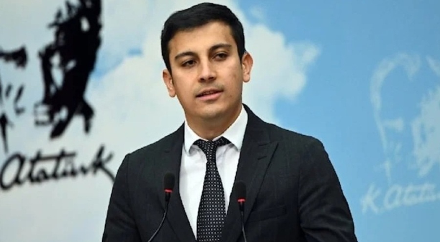 CHP'den üniversite öğrencilerinin oy kullanabilmeleri için 'Demokrasi Bileti' kampanyası