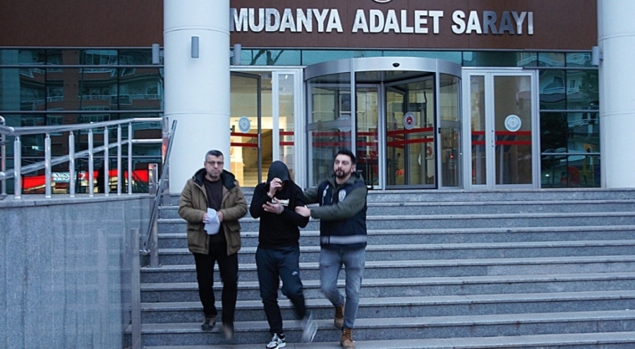 Bursa'da hırsızlık iddiasıyla yakalanan 9 kişi tutuklandı