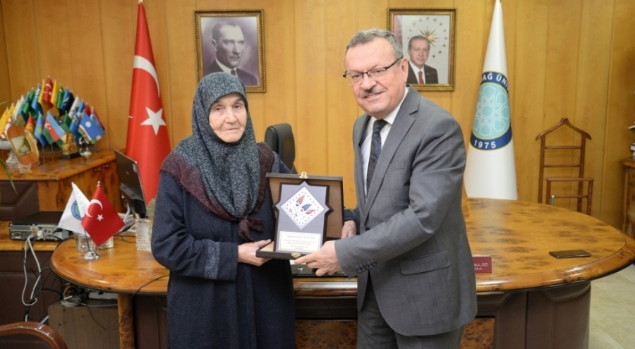 Bursa'da yaşayan kadın evini Uludağ Üniversitesi'ne bağışladı