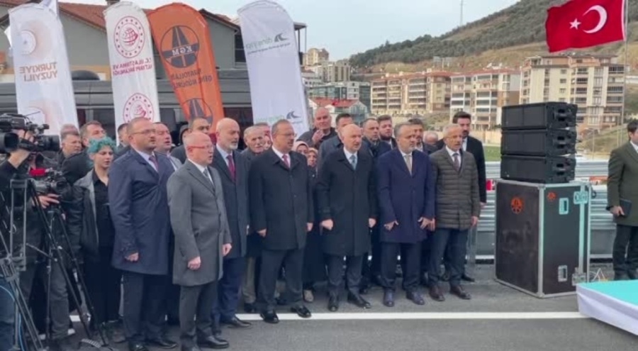Bakan Karaismailoğlu Bursa'da konuştu: Dünyayı Türkiye'ye bağladık