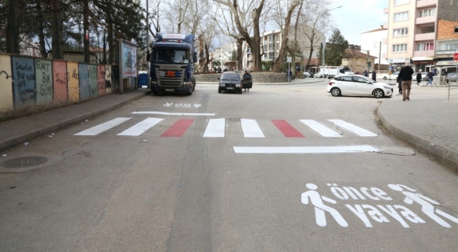 Gürsu'da okul yolları yenileniyor