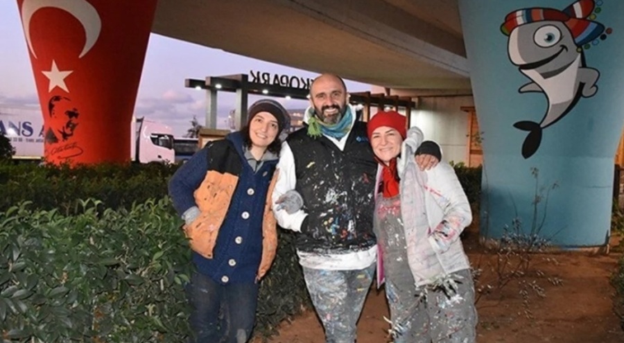 Trabzonlu ressamlar kentin duvarlarını boyadı