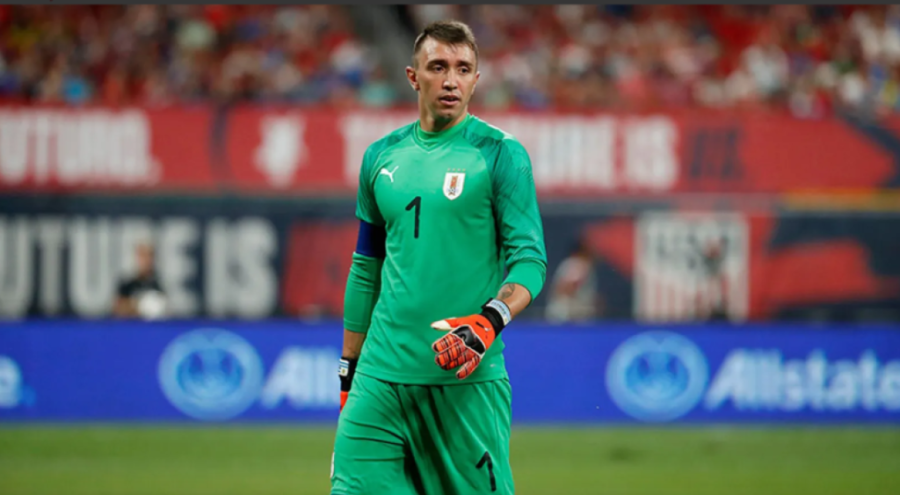 Muslera'ya 4 maç ceza