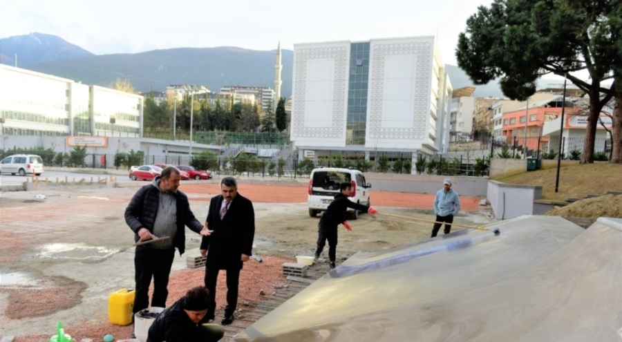 Bursa Yıldırım'da gençlere skate park