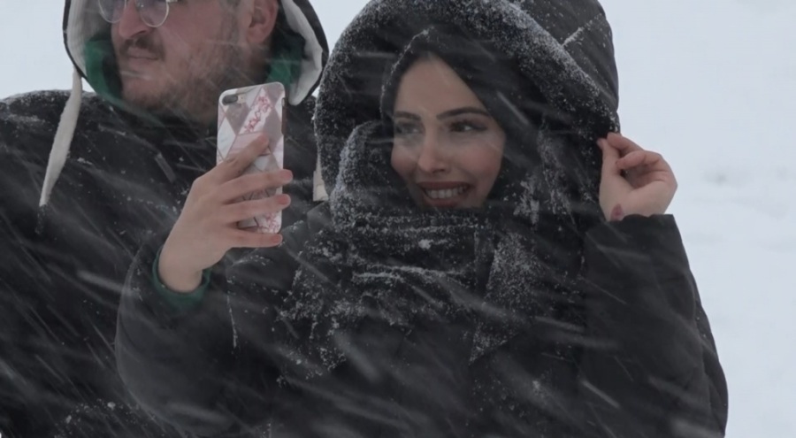 Uludağ'da pistler kayakçıların değil sosyal medyacıların oldu