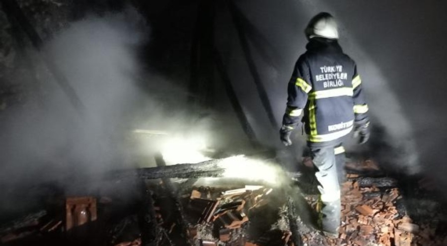 Tokat'ta ağılda yangın