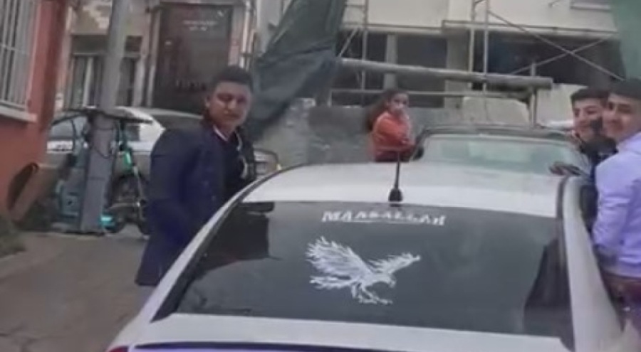 Düğün konvoyu terörü! Ambulansa yol vermedi