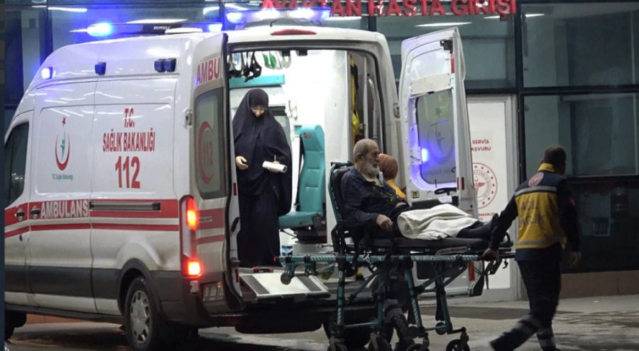 Deli bal hastanelik etti