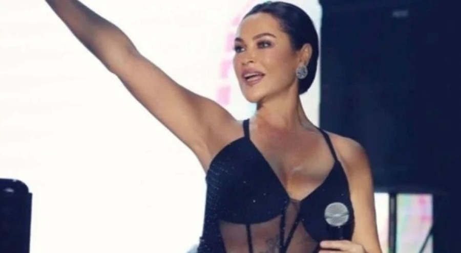 Hülya Avşar ekranlara geri dönmeye hazırlanıyor