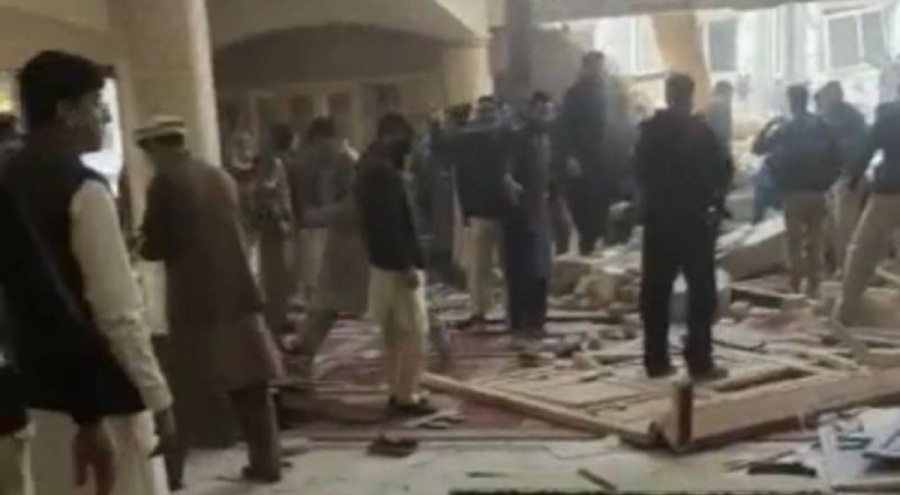 Pakistan'da camide patlama: 28 ölü,150 yaralı