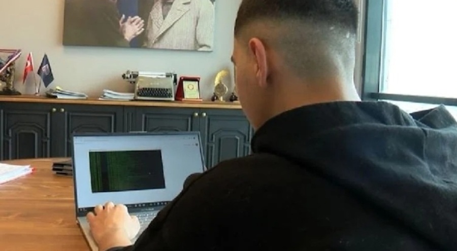 10 bin siteyi hackleyen çocuğa dava açıldı