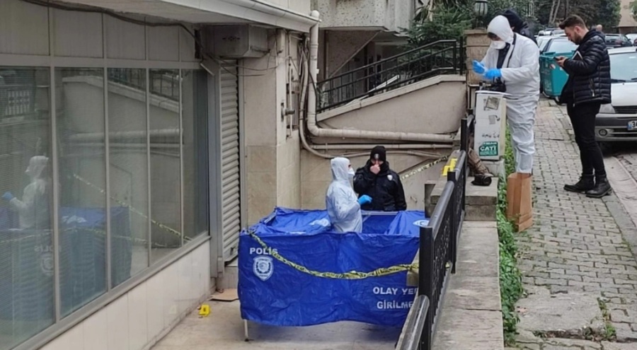 Bebeğini pencereden atarak öldürdü