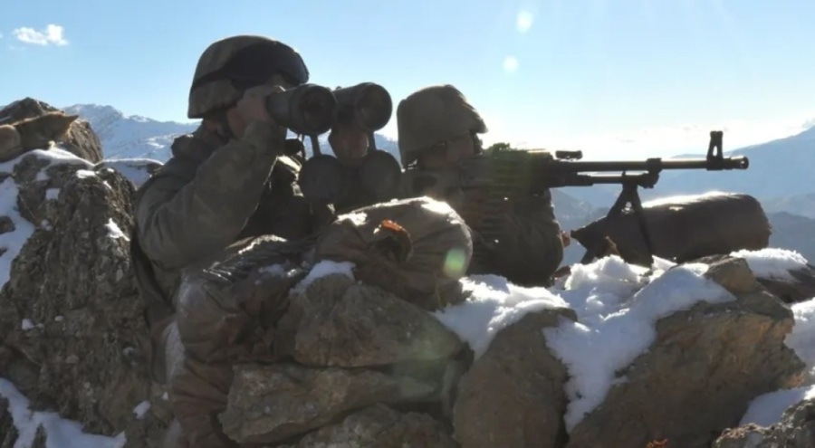 Terör örgütünden kaçan bir terörist daha teslim oldu