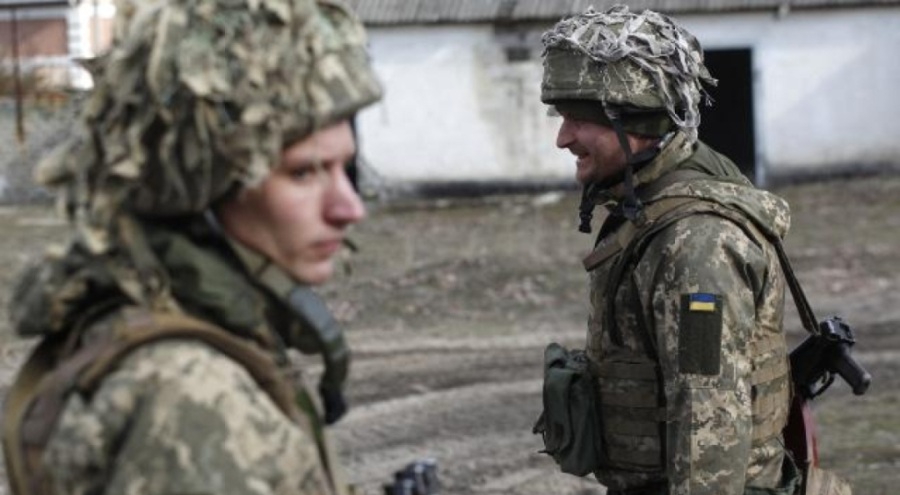 Fransa Polonya'ya 150 eğitmen gönderecek