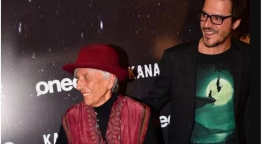 Mehmet Günsür annesini kaybetti